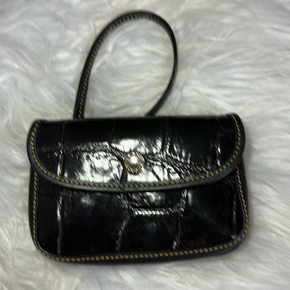 Dooney and Bourke Wristlet Black Croc Embossed Leather Vintage Like New